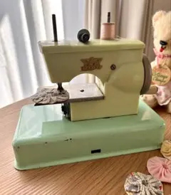 アンティークトイミシン♡クリームグリーンパステルグリーンヴィンテージ雑貨