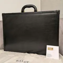 希少美品　アタッシュケース　クロコ型押し　ブラック　ヴィンテージ 売切】エルメス アタッシュケース 黒 クロコダイル G金具 〇I刻印