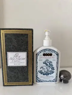 テイルズ オブ ゼスティリア ソープディスペンサー 缶バッジ付き 磁器
