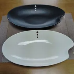 オーバルプレート 2枚セット 白 黒 皿のサムネイル