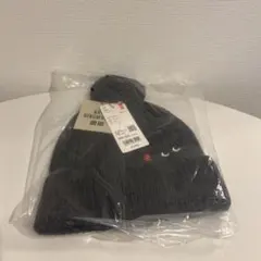 UNIQLO　アニヤハインドマーチ ニット帽　ダークグレー　灰　ビーニーのサムネイル