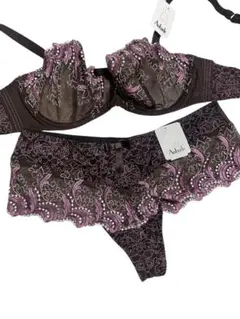 【♡新品未使用♡】オーバドゥ　ブラC70&ショーツセット sanei/サンエイ/10500BK/ブラショーツセット/ブラック/脇高育乳ブラ