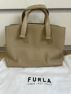 FURLA ハンドバッグ　美品