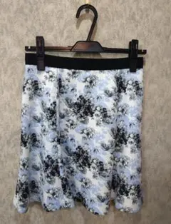 Apuweiser-riche　花柄　スカート　フラワー　ブルー