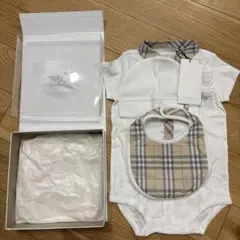 新品未使用　バーバリー　Burberry ホワイトロンパース 80