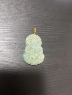 翡翠 勾玉 ペンダントトップ長さ約3cm 翡翠 勾玉 ペンダントトップ長さ約3cm - メルカリ