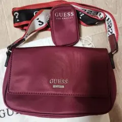 GUESS ショルダーバッグ ボルドー未使用に近い ポーチ付き　年末セール