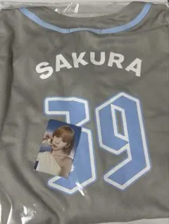 LE SSERAFIM PUREFLOW ユニフォームSAKURA M トレカ - メルカリ