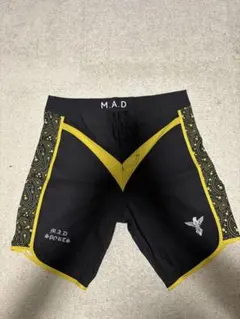 M.A.D SPORTS 水着 黒/黄色