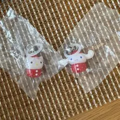 いちごめじるしアクセサリー サンリオ ハローキティ キティ シナモン　ガチャ