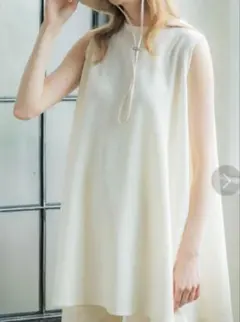 CocaエンボスAラインノースリーブチュニック アイボリー