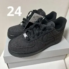 新品未使用タグ付き NIKE エアフォースワン 24cm 黒 デニムのサムネイル