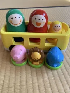 カラフルフィギュアとブロックセット