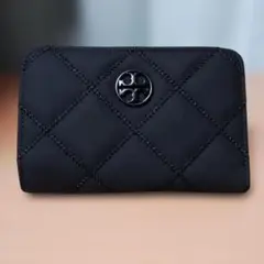 新品未使用 TORY BURCH 二つ折り財布
