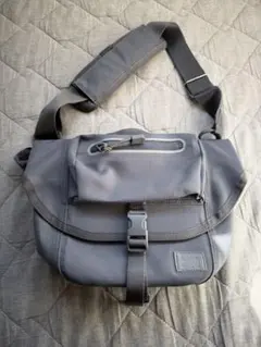 Item thumbnail for item 705ac43b-841b-453f-96bf-d11fd56f1d6f