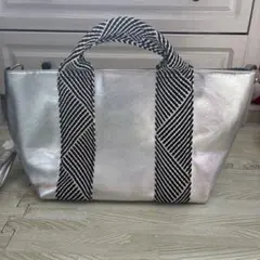 ユナイテッドベース　シルバートートバッグ