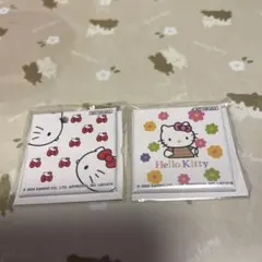 ハローキティ 缶バッジ2個セット ハローキティカフェ 50周年 記念 サンリオ