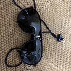 CARRERA サングラス ブラック ストラップ付き