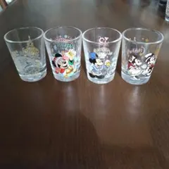 ディズニー クリスマスグラス 4個セット