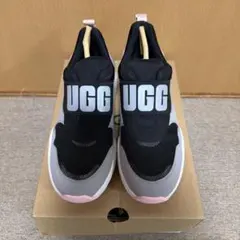 新品 未使用 UGG スリッポンスニーカー ブラック/グレー/ピンク