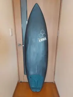 JUSTICE SURFBOARD ジャスティスクロコダイルスキンVanksy - メルカリ