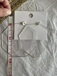 forever21  極細ハニカムフープピアス　ビッグピアス　イヤリング