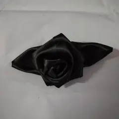 ブローチ、ブラック2個セット