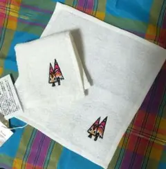 PeopleTree　オーガニックコットン　ミニハンカチ2枚　刺繍付き　新品
