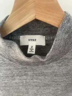 2枚セット　HYKE モックネックTシャツ（杢と紺）のサムネイル
