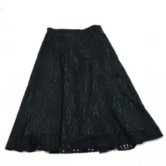 美品⭐︎【anySiS】フレアスカート(4) 黒 刺繍レース ウエストゴムきれいめ