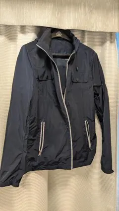 TOMMY HILFIGER ネイビー色パーカー フード付