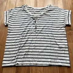 natural couture ボーダーVネックTシャツのサムネイル