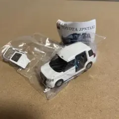 トイズキャビンカプセルトイ　TOYOTAジャパンタクシー 白色　ガチャガチャ②のサムネイル