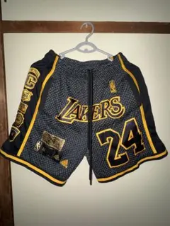 nba lakers shortsのサムネイル