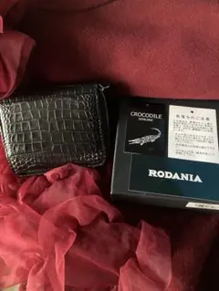 ✳️新品未使用✳️ロダニア　リアルマットクロコ二つ折財布　ユニセックス　箱、袋付きのサムネイル