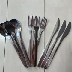 IKEAのカラトリー　ナイフ.スプーン.フォーク３セット➕１個　ステンレスのサムネイル