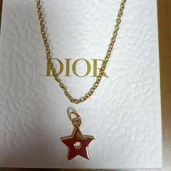 Dior 星型チャーム チェーン付き