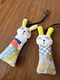ハンドメイドミナペルホネン ぬいぐるみキーホルダー ペア - メルカリ