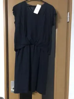 新品未使用　BEAMS ワンピースのサムネイル