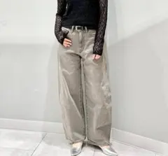 さらに SALE タグ付き GU バレルレッグジーンズ グレー 28 ジーユー