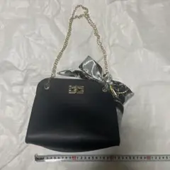 未使用　ブラック　チェーンバック