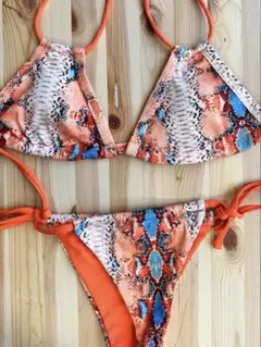 未使用品　ビキニ　　ヘビ柄セパレート水着 オレンジ　S size