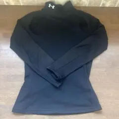 Under Armour ブラック タートルネックアンダーシャツ