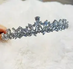 【ブライダル】キュービックジルコニア　ティアラ