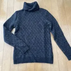 カルバンクライン　お襟が暖かニット