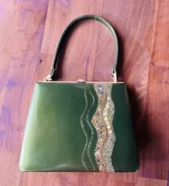 緑色エナメル調の和装ハンドバッグ