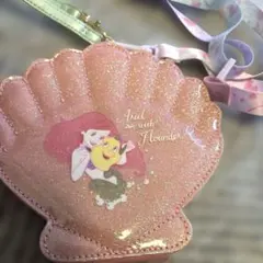 Disney アリエル シェル型 パスケース ネックストラップ付のサムネイル