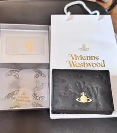 Vivienne Westwood ブラック三つ折り財布 かわいい財布