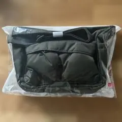 ユニクロ　ショルダーバッグ　マルチポケットミニバッグ　カーキ　非売品