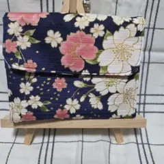 白＆ピンク八重桜柄ネイビー地 ミニ財布のサムネイル